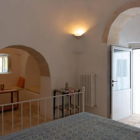 Trullo Antico Pool بيت للعطل